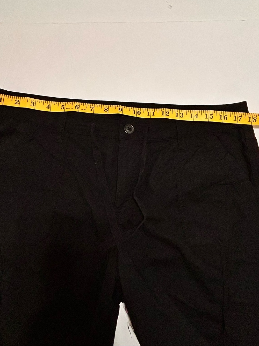 St. John's Bay Women's Cargo Drawstring waist capris tie hem Black  Sz14P - Picture 7 of 9